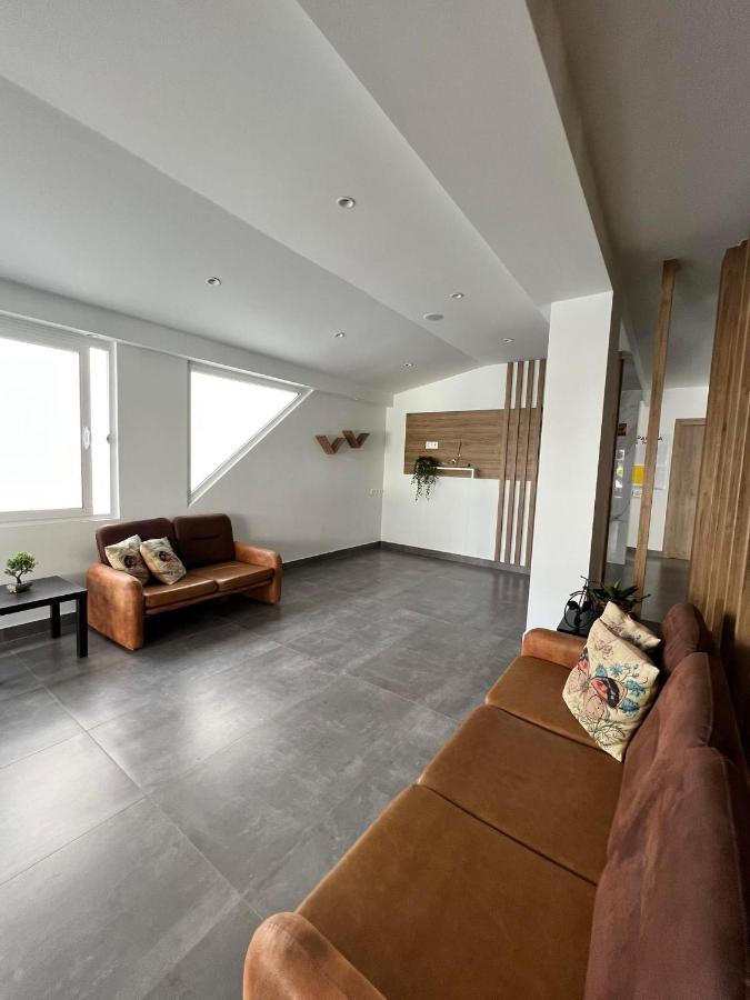 Villa Hara Suites Paralia Katerinis Bagian luar foto