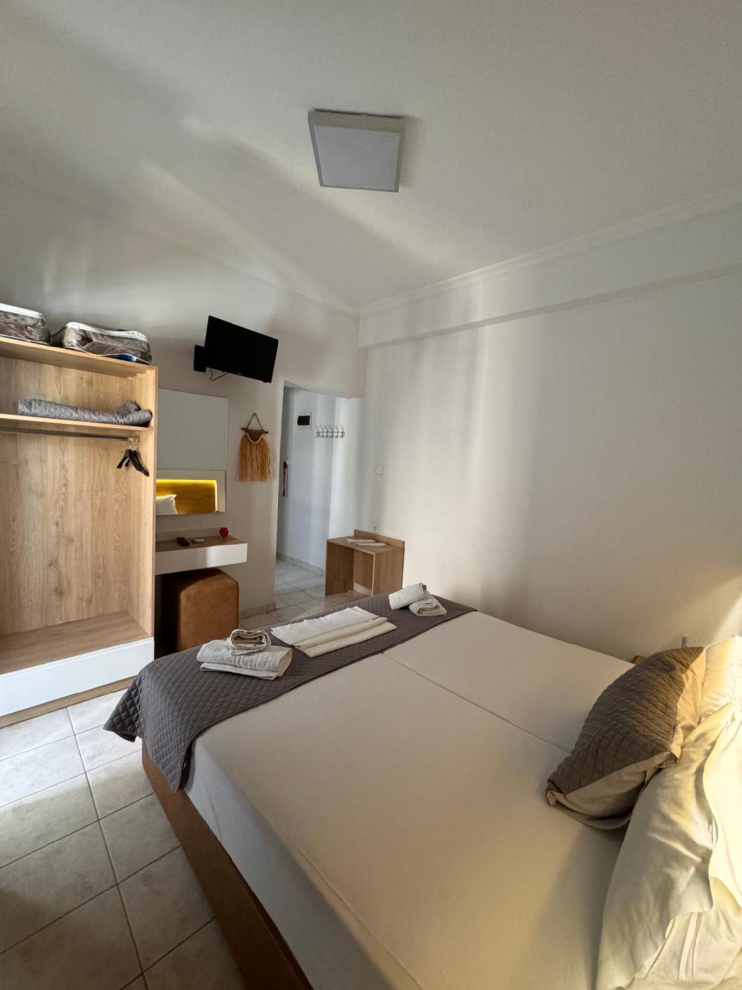 Villa Hara Suites Paralia Katerinis Bagian luar foto