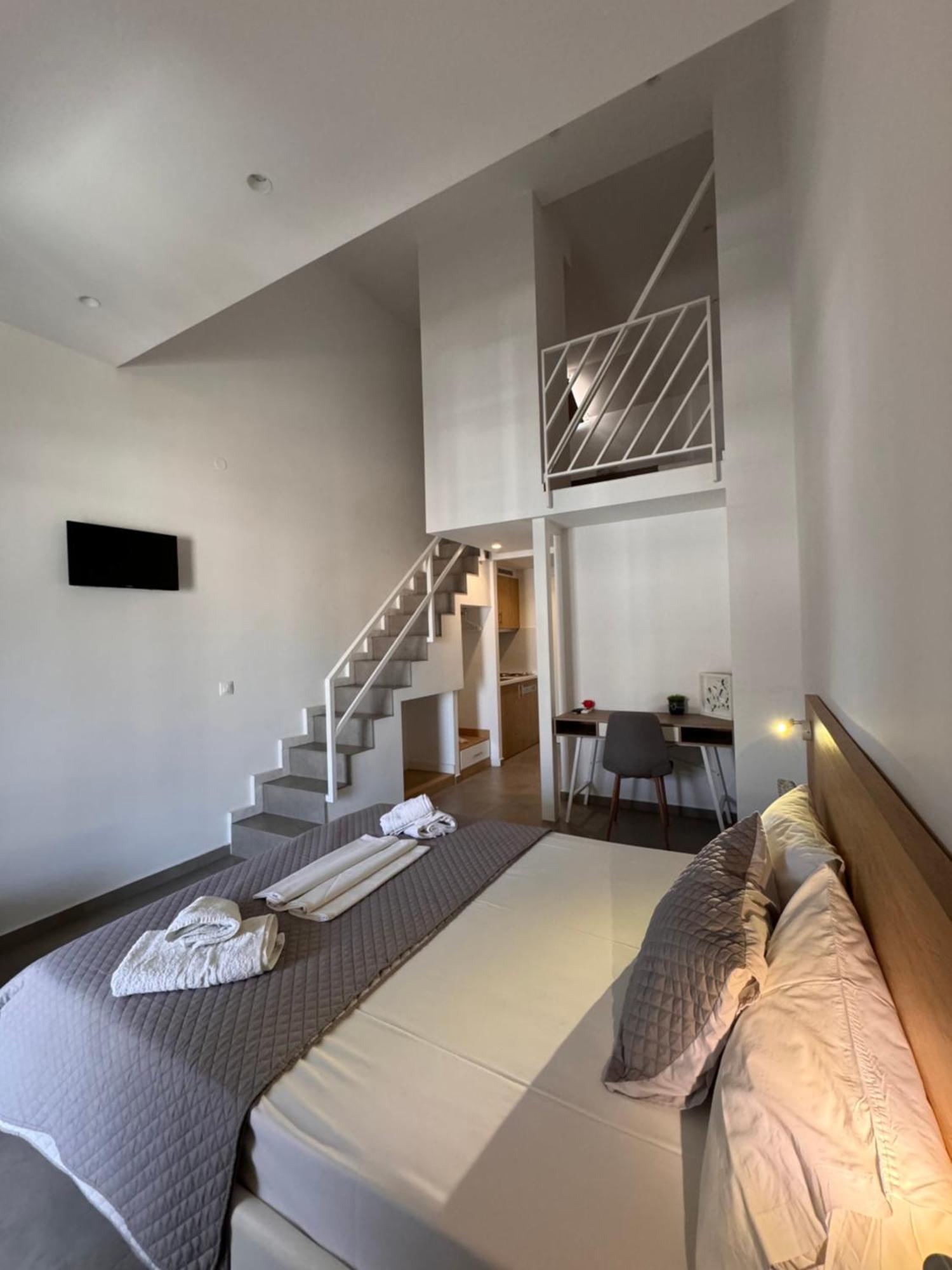 Villa Hara Suites Paralia Katerinis Bagian luar foto